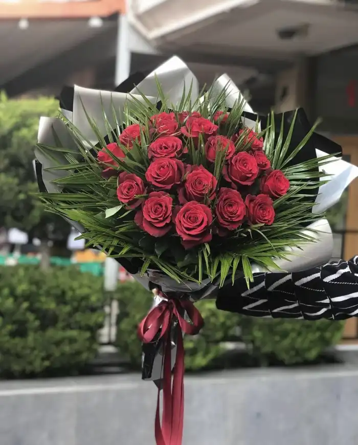 15 Adet Kırmızı Gül
