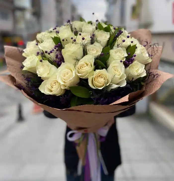White Roses 41