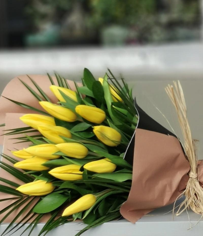 Tulip Era Yellow