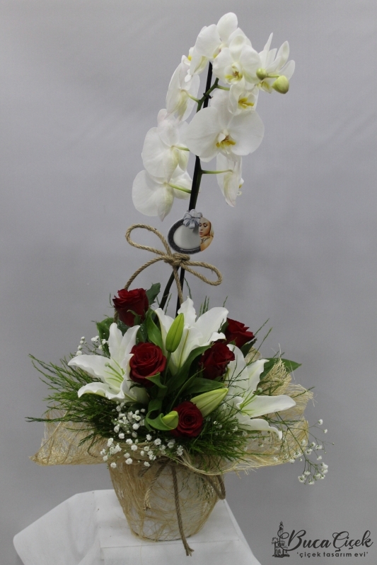 Lilyum Ve Beyaz Orkide